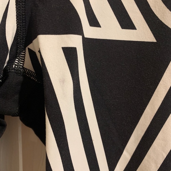 Victorias Secret Leggings VSX - Picture 6 of 6